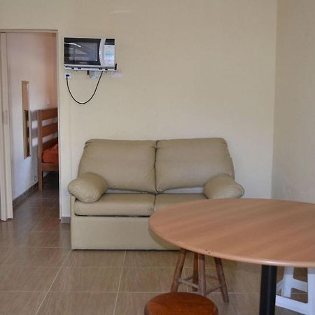 0001.09 - Maranduba - Chale Terreo - 1 Dormitorio - 6 Pessoas - 2 Quadras Do Mar - Piscina - Wi-Fi Ubatuba Esterno foto