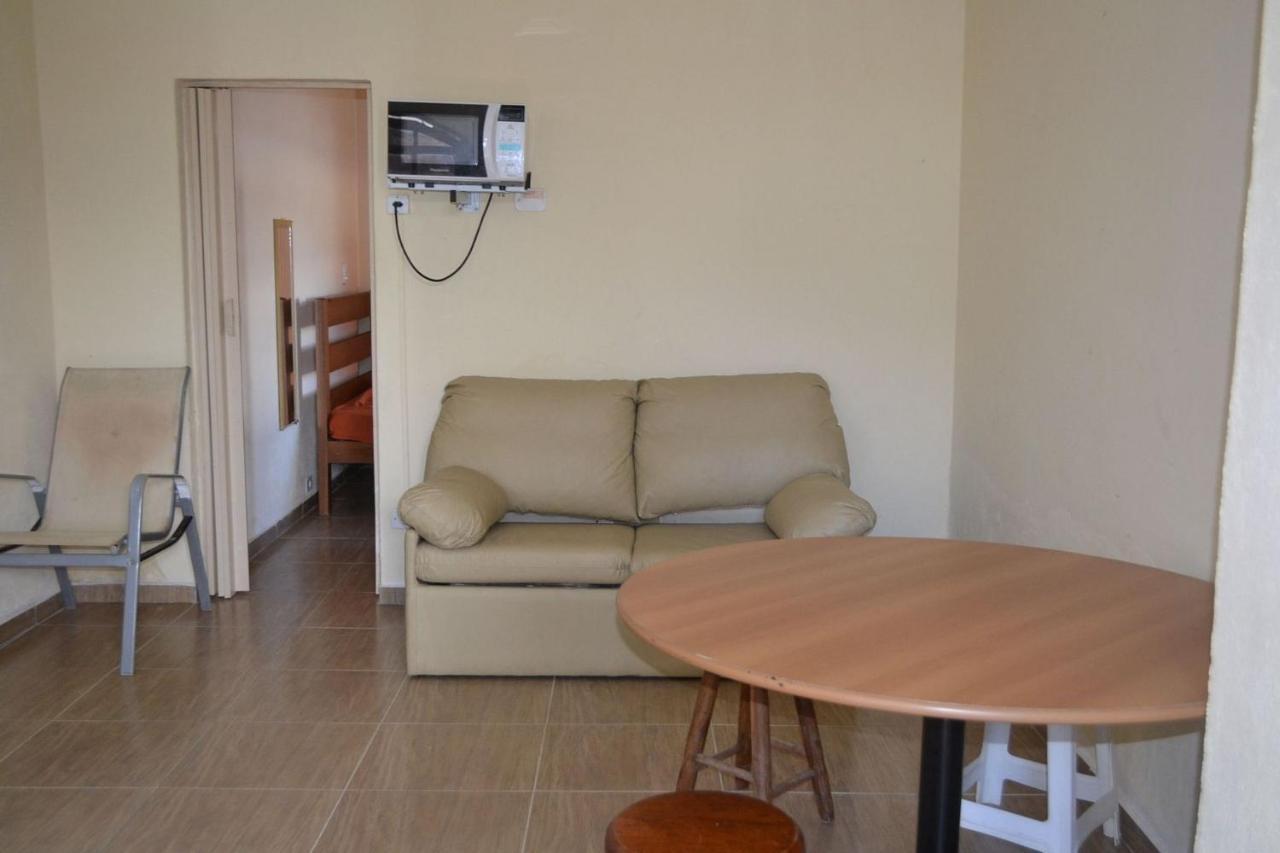 0001.09 - Maranduba - Chale Terreo - 1 Dormitorio - 6 Pessoas - 2 Quadras Do Mar - Piscina - Wi-Fi Ubatuba Esterno foto