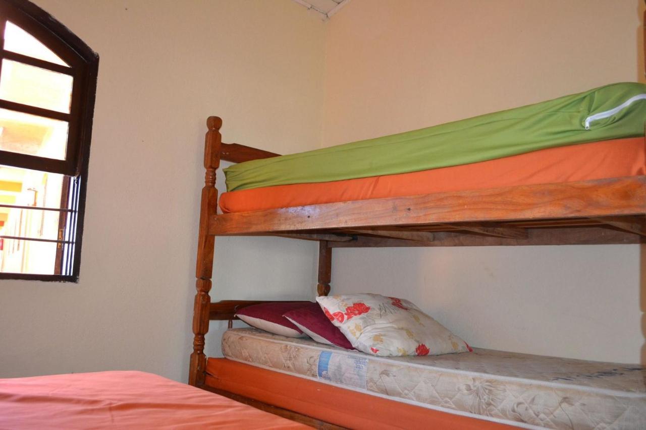 0001.09 - Maranduba - Chale Terreo - 1 Dormitorio - 6 Pessoas - 2 Quadras Do Mar - Piscina - Wi-Fi Ubatuba Esterno foto
